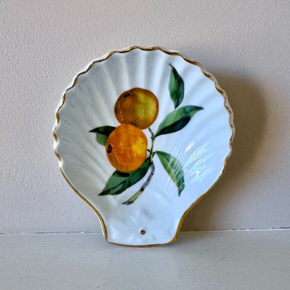 Royal Worcester Evesham Gold Trimmed Bone China Scallop Shell Dish - Picture 1 of 9